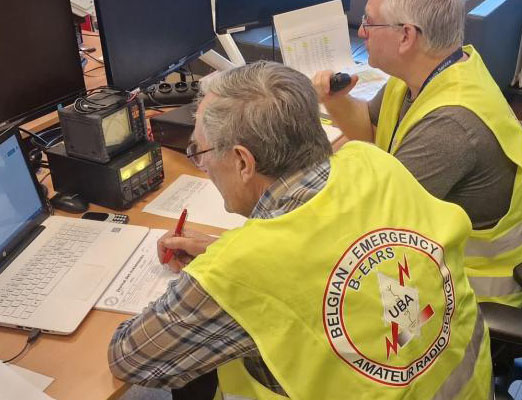 Radioamateurs ondersteunen communicatie bij noodsituaties en rampen