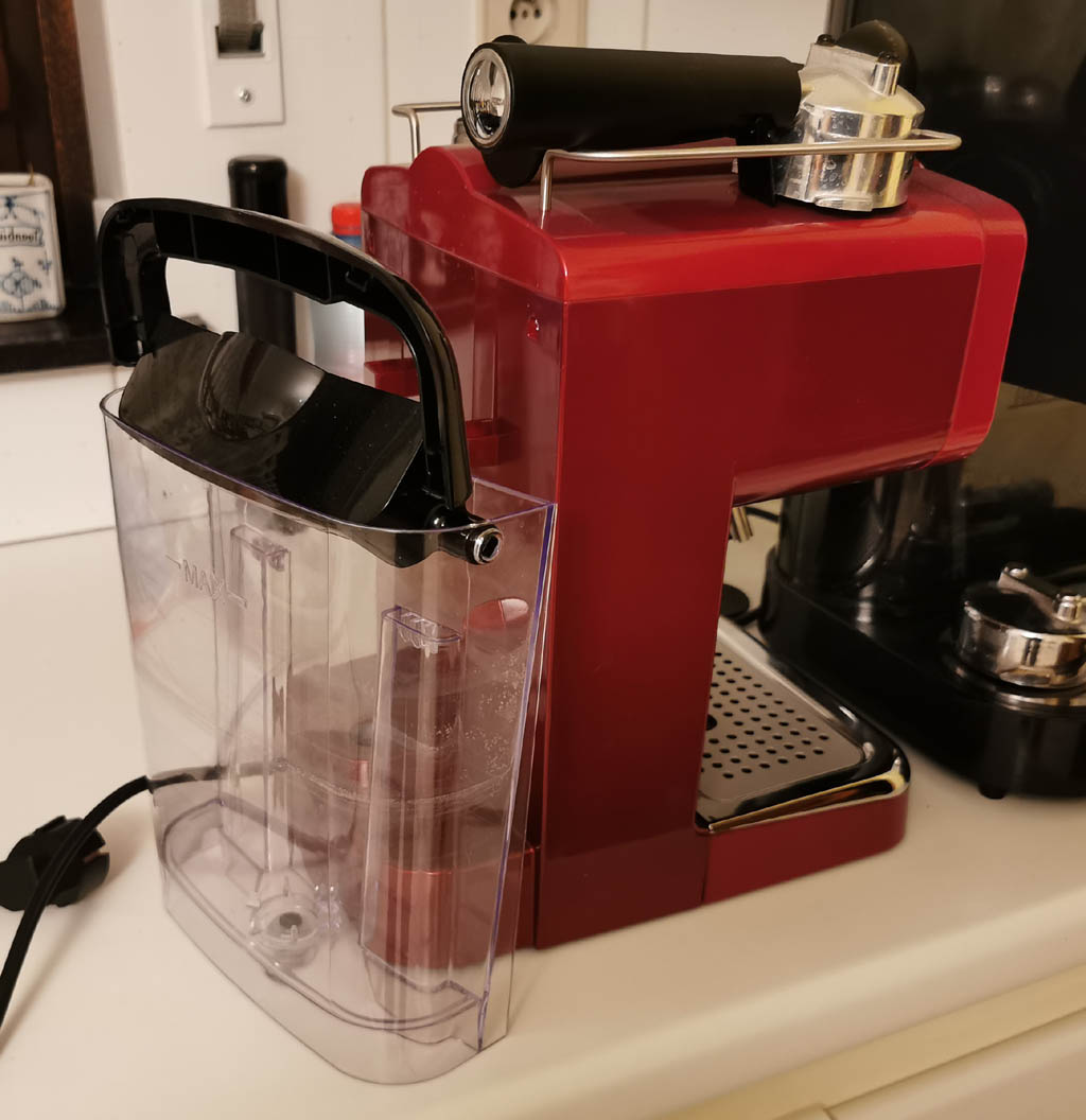 Handig afneembaar waterreservoir met handvat