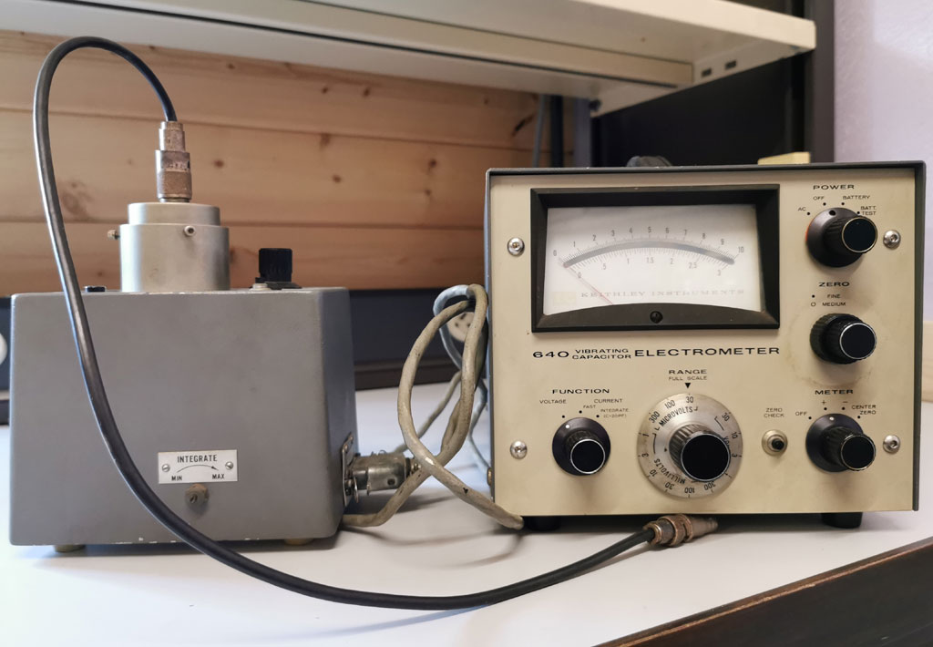 Keithley model 640 vibrating capacitor electrometer