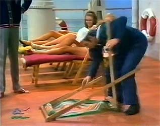 De hilarische ligstoel sketch